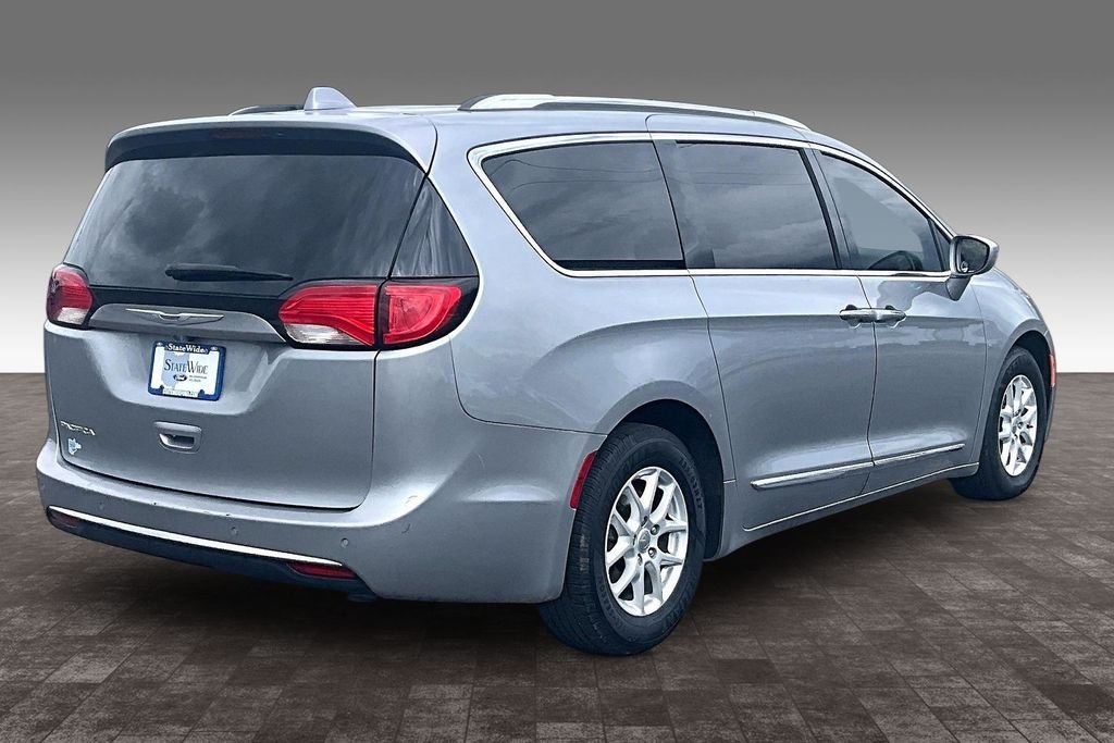 Used 2020 Billet Silver Metallic Clearcoat Chrysler Touring L image 29