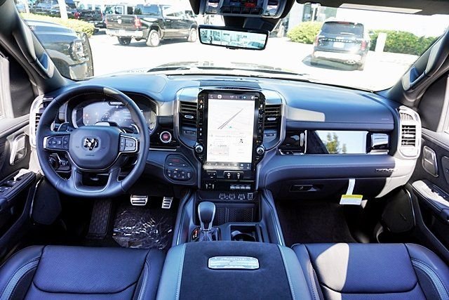 New 2026 Diamond Black Crystal Pearl-Coat Exterior Paint RAM RHO image 28