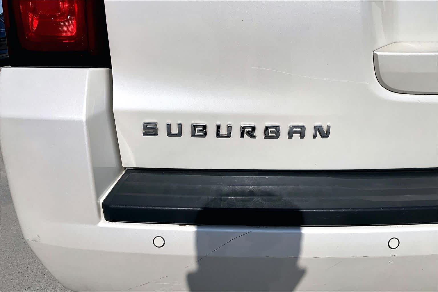 Used 2015 White Diamond Tricoat Chevrolet LT image 30