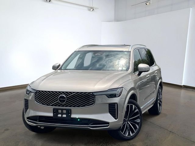 2025 Volvo XC90 B5 Ultra