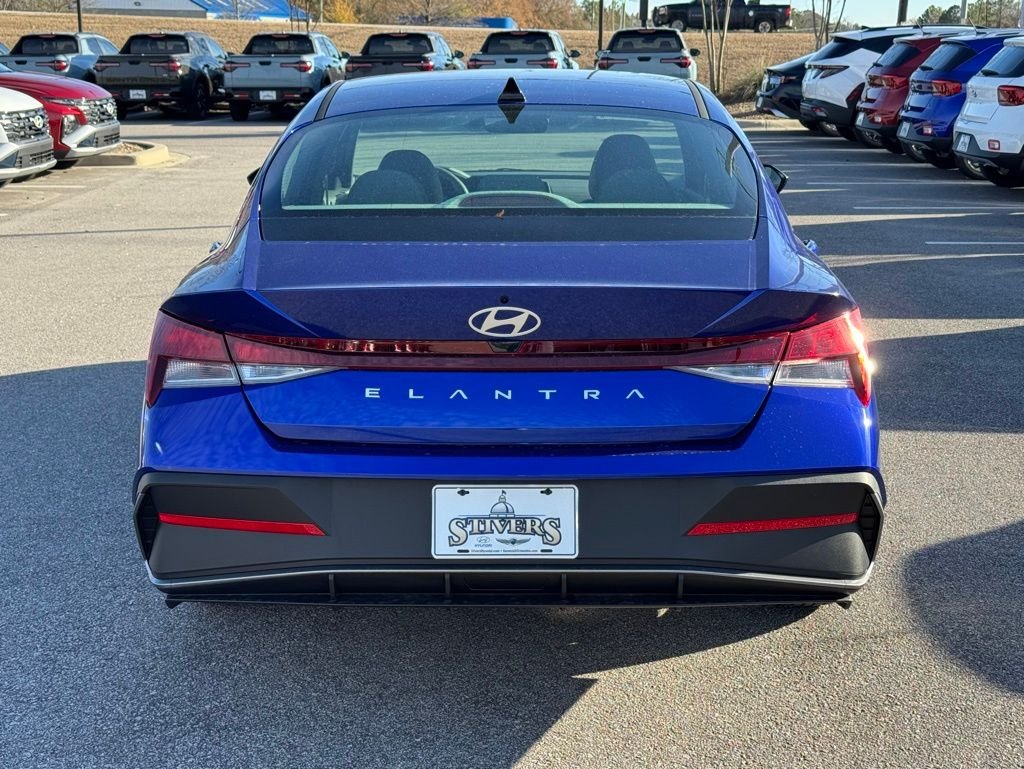 2026 Hyundai Elantra SE - Photo 10