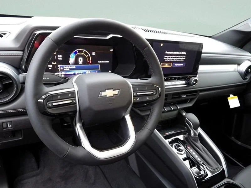 2026 Chevrolet Colorado LT - Photo 6