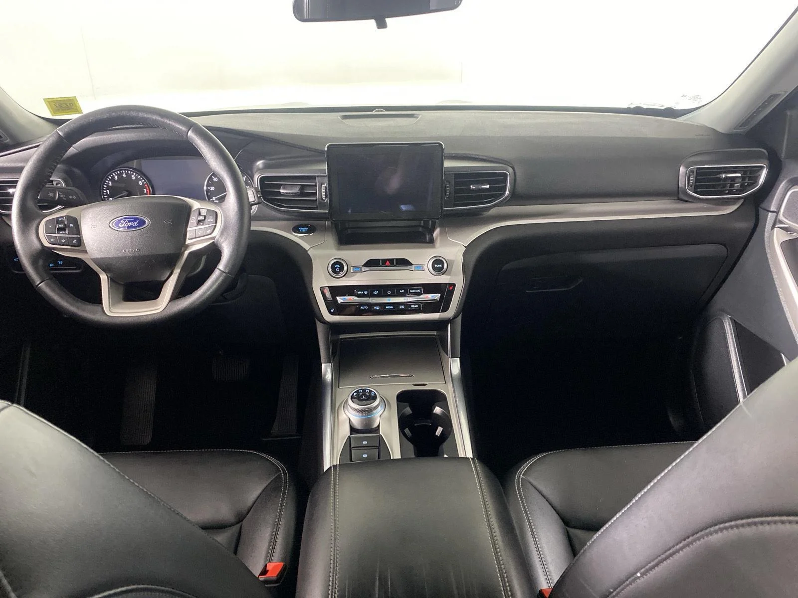 Used 2023 Agate Black Ford XLT image 34