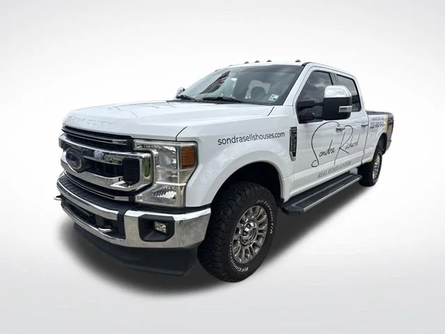 Certified Used 2022 White Ford XLT image 4