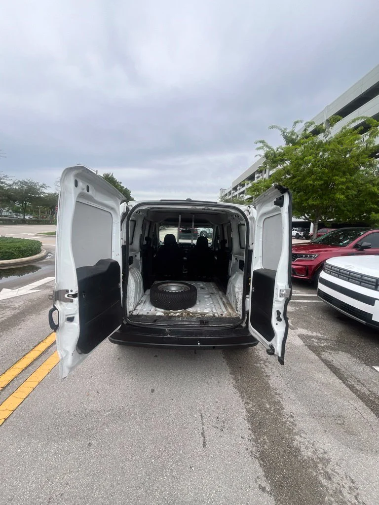 Used 2016 Bright White Ram Tradesman image 40