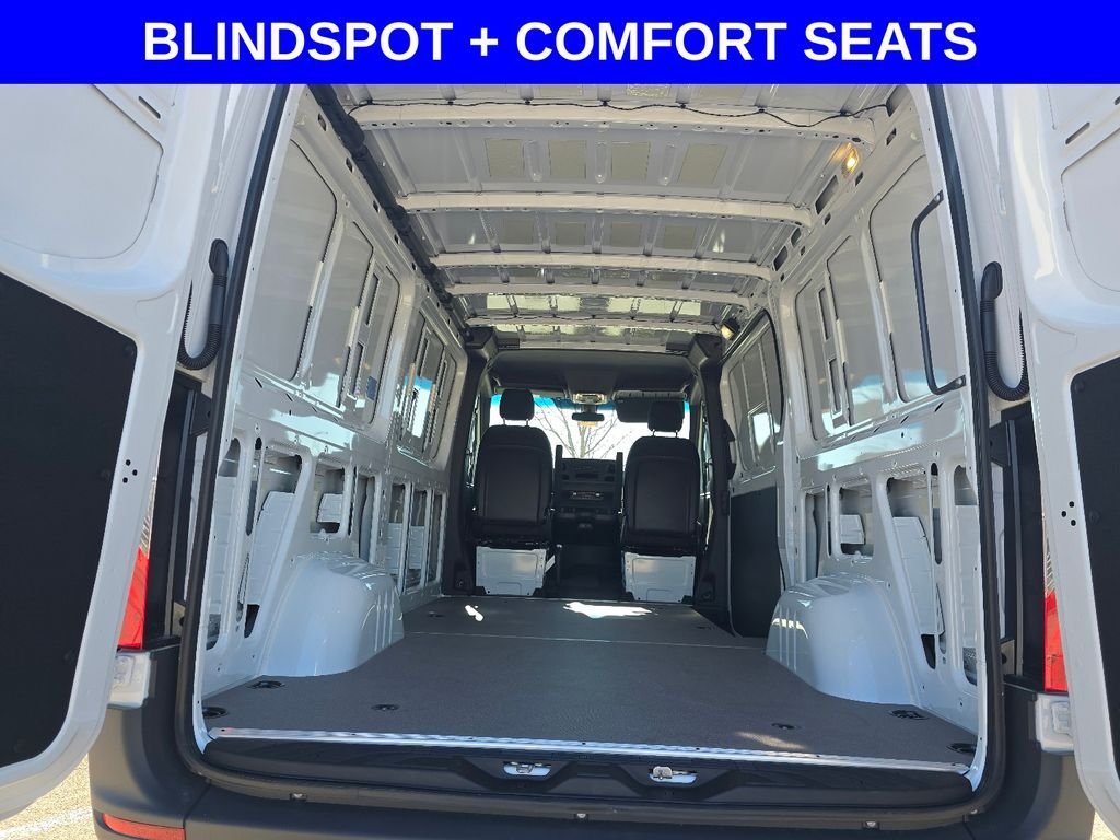 New 2026 Arctic White Mercedes-Benz Cargo 144 WB image 12
