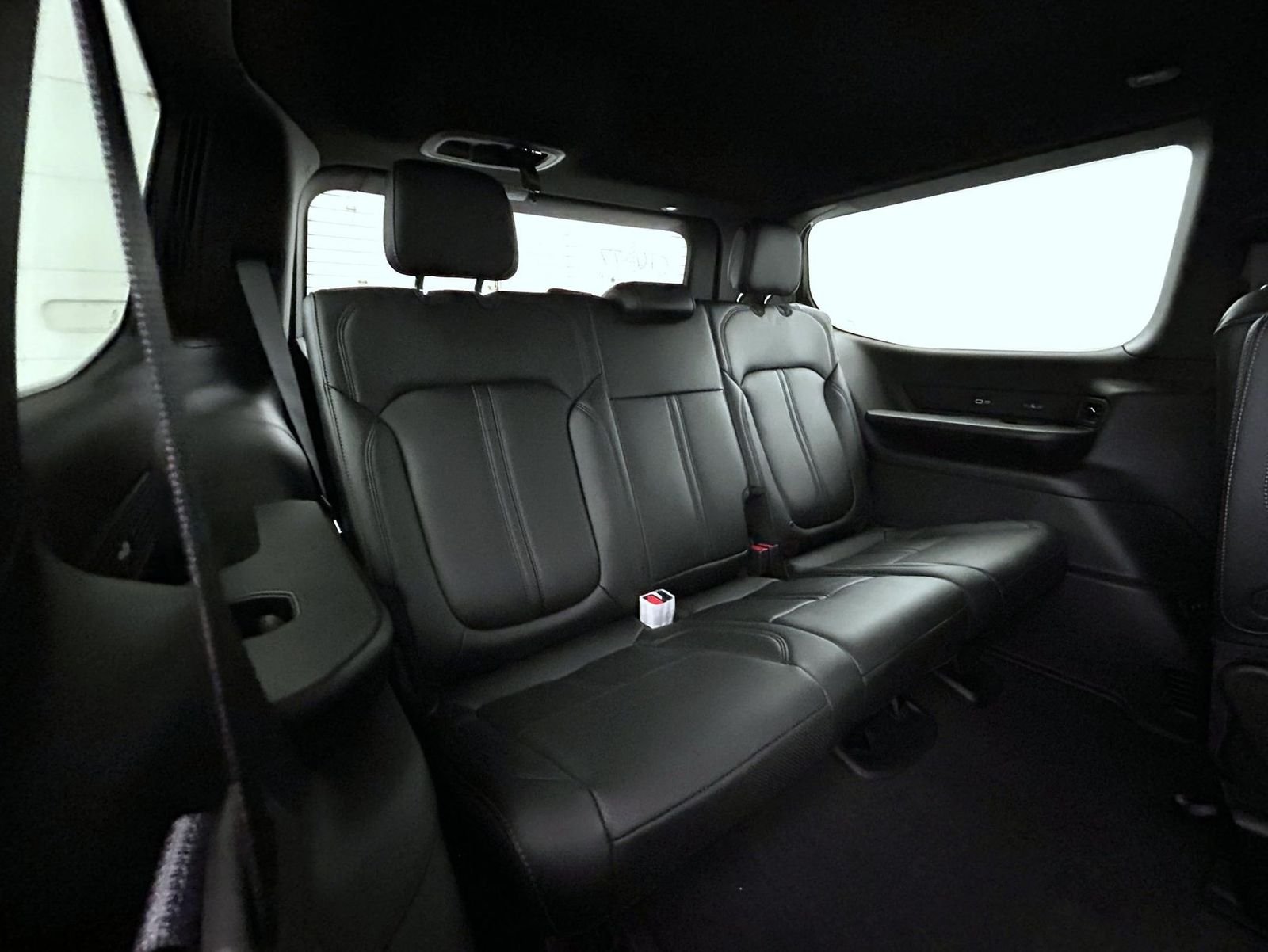 New 2026 Velvet Red Pearl-Coat Exterior Paint Jeep Limited Altitude image 19