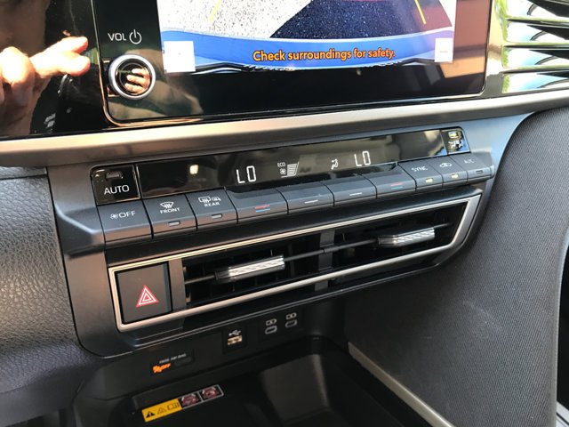 Used 2025 Ice Cap Toyota LE image 20