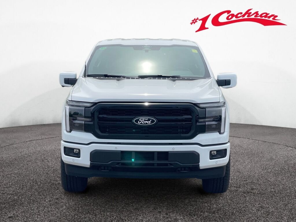 New 2026 Oxford White Ford LARIAT image 2