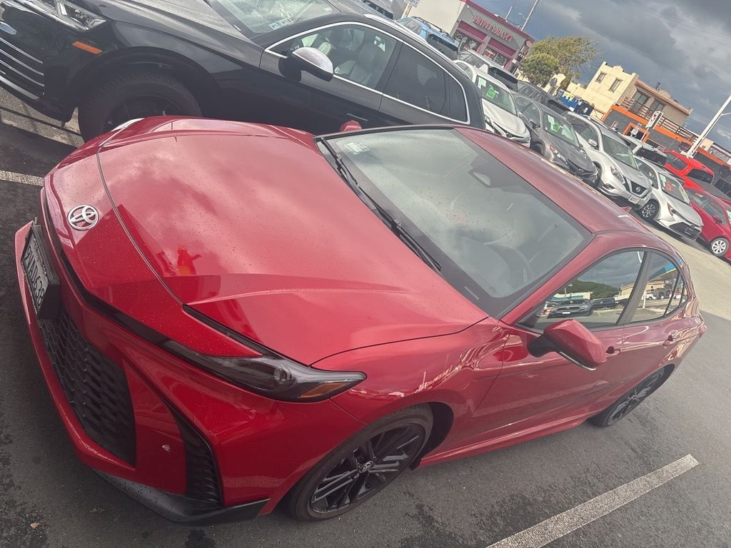 2025 Toyota Camry SE photo 2