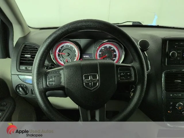 Used 2016 Beige Dodge SXT image 19