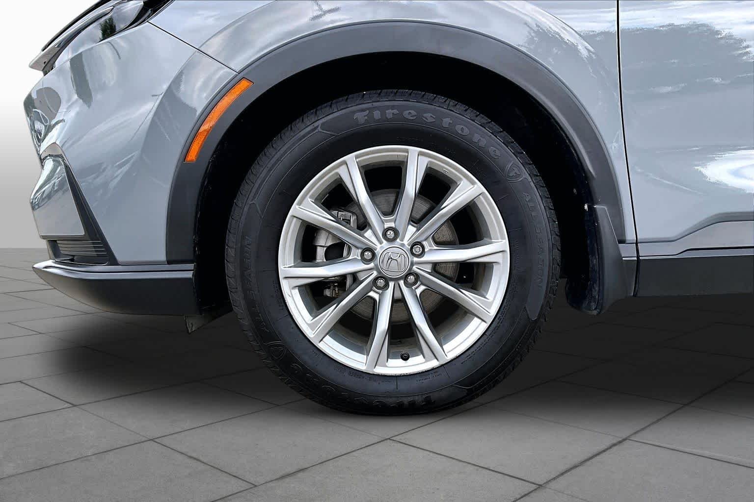 Used 2023 Urban Gray Pearl Honda EX image 9