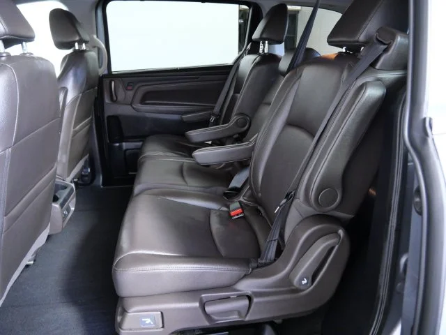Certified Used 2018 Gray Honda EX-L image 12