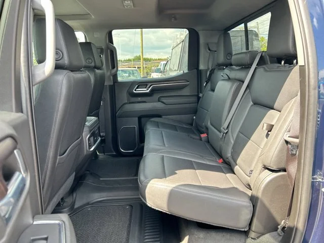 Used 2023 PACIFIC BLUE METALLIC GMC SLT image 13