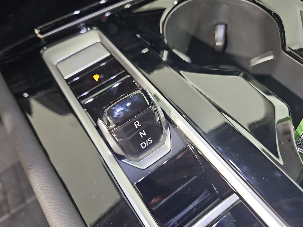 New 2026 Silver Volkswagen SE w/Technology image 22
