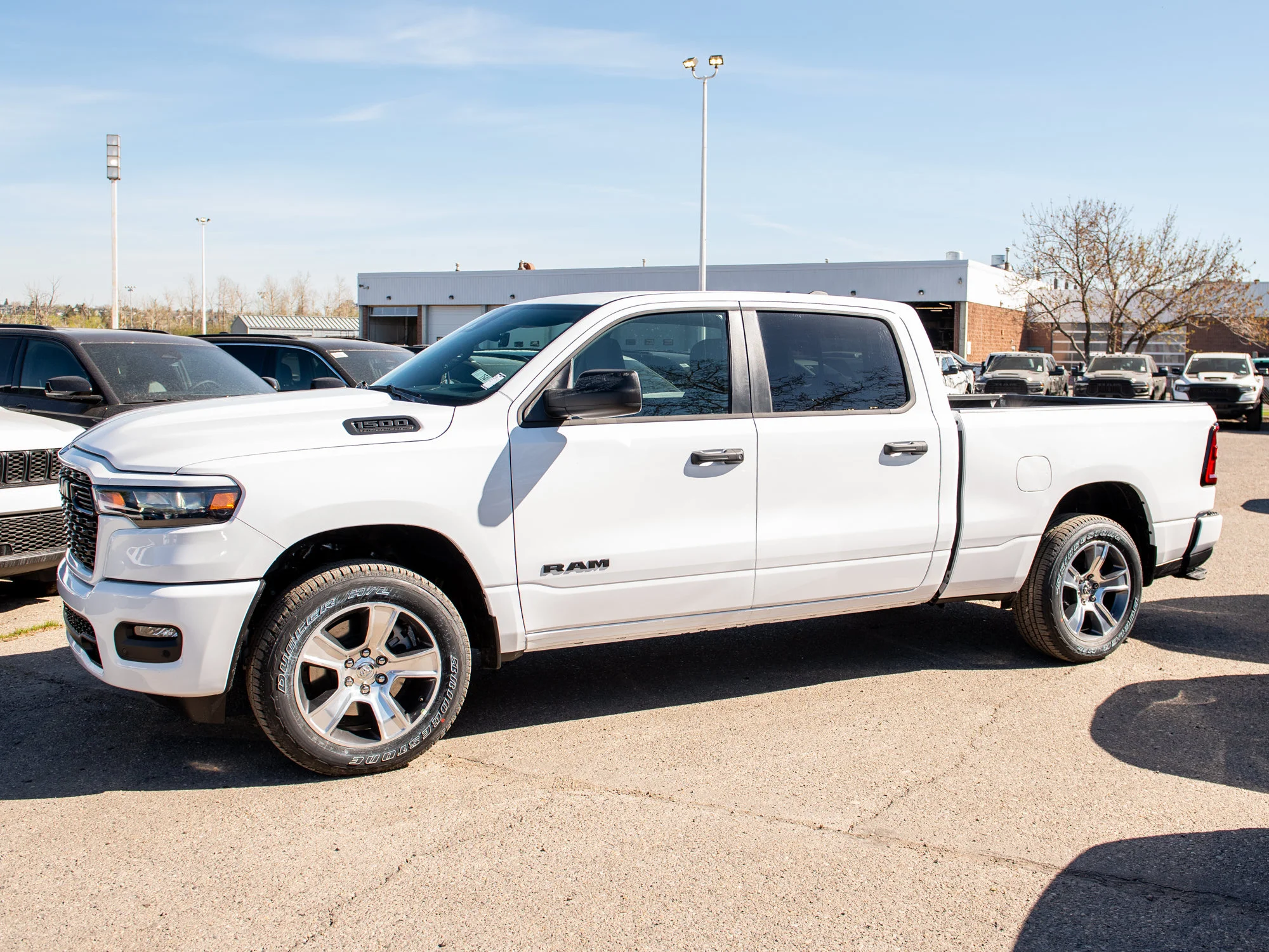 New 2026 White RAM Express* image 2