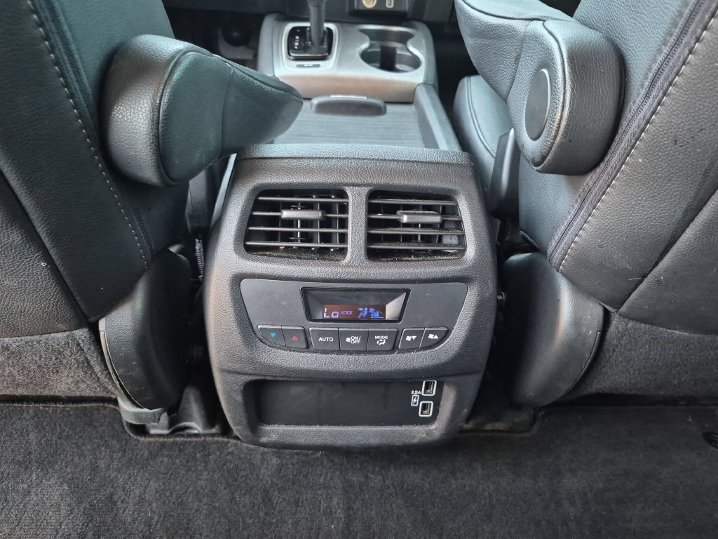 Used 2019 Black Honda EX-L image 31
