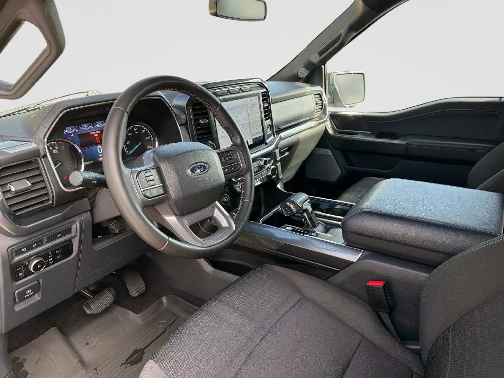Used 2023 Silver Metallic Ford XLT image 22