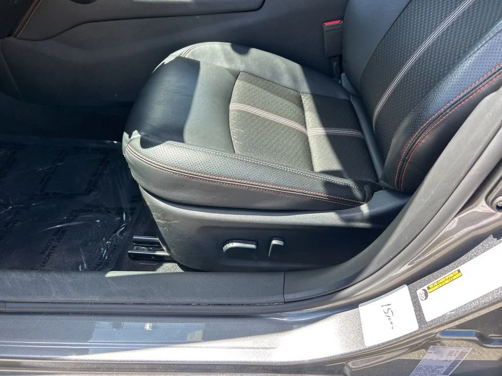 Used 2025 Gray Nissan 2.5 SR image 17