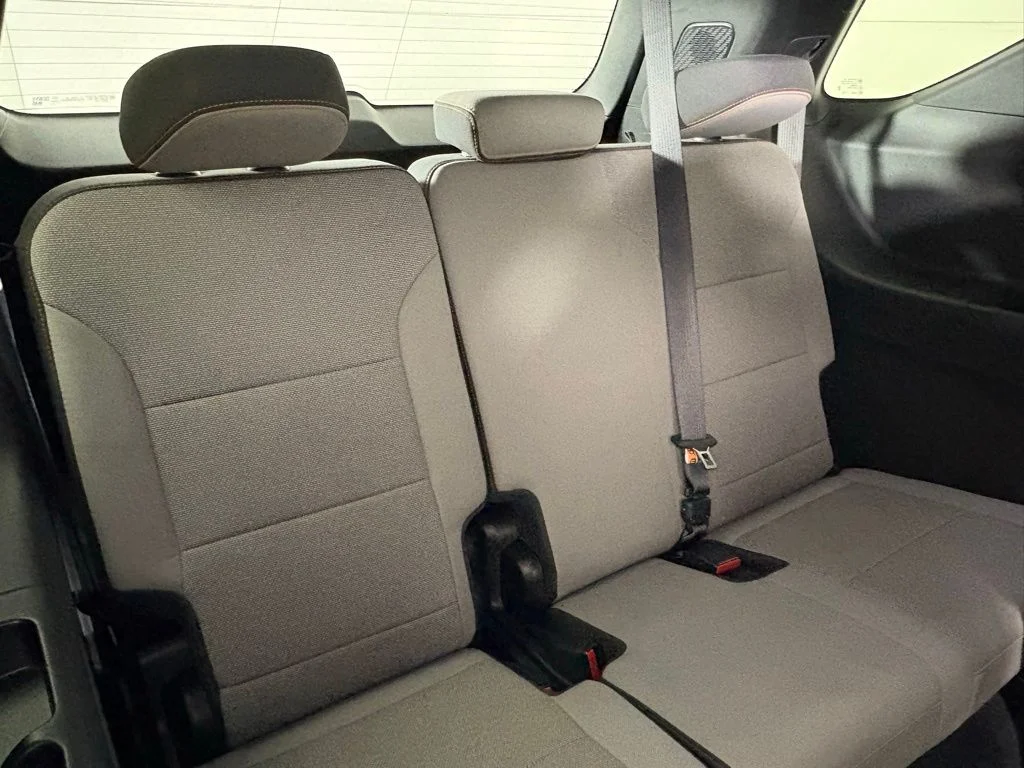 Used 2025 White Chevrolet LT image 16