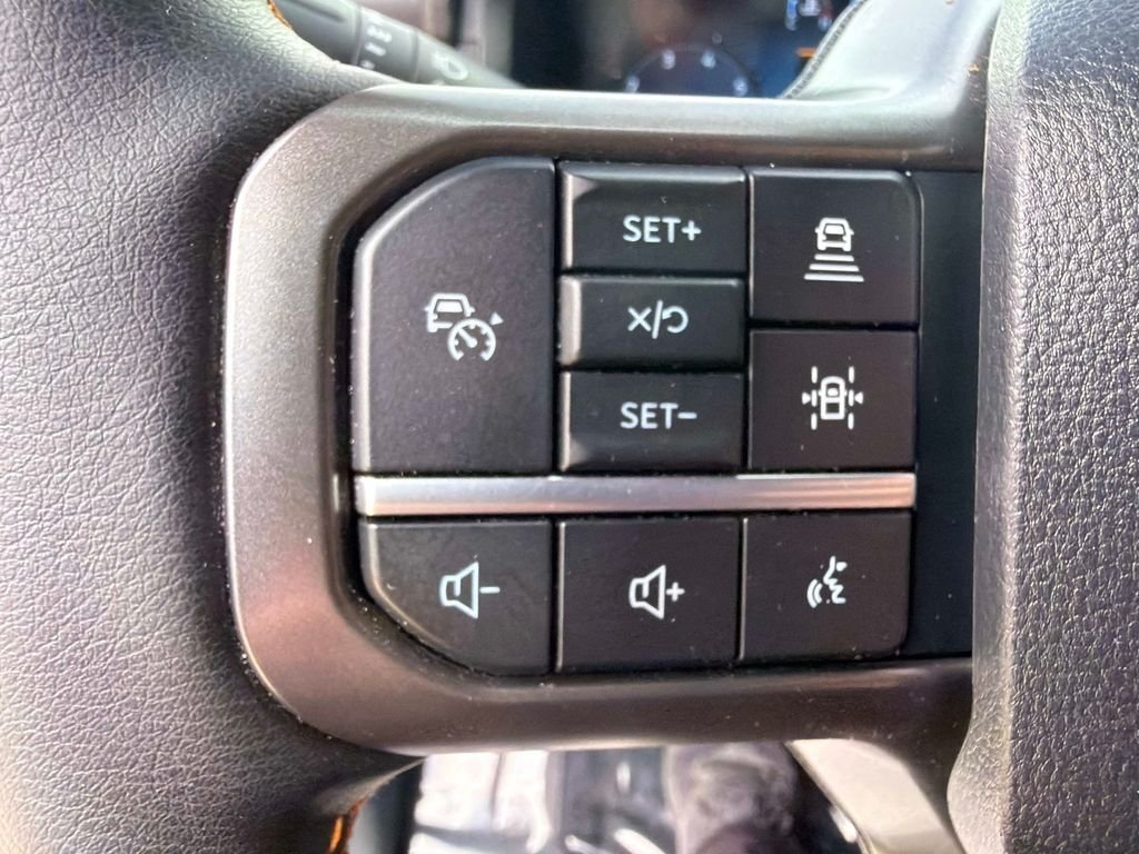 Used 2025 Silver Ford Tremor image 30