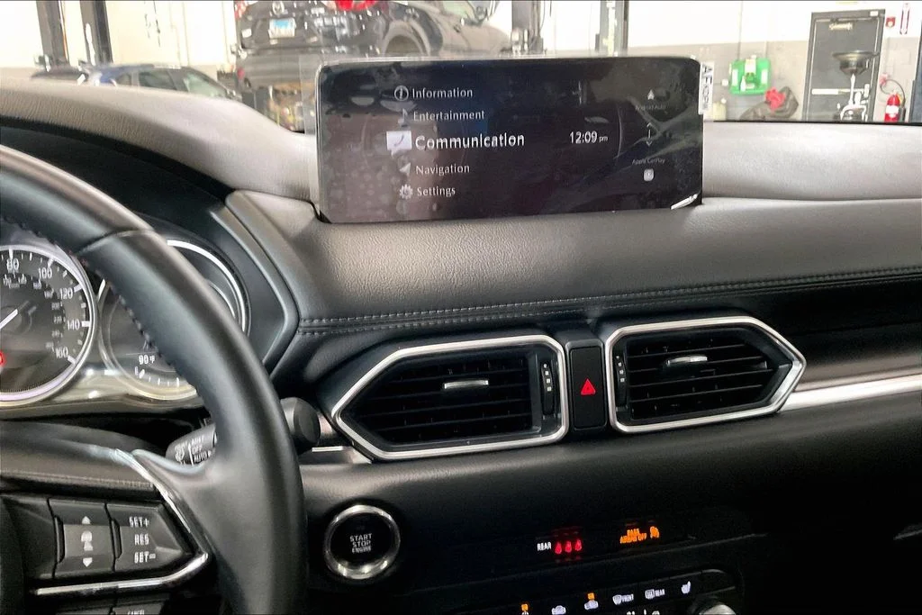Certified Used 2025 White Mazda 2.5 S Carbon Edition image 5