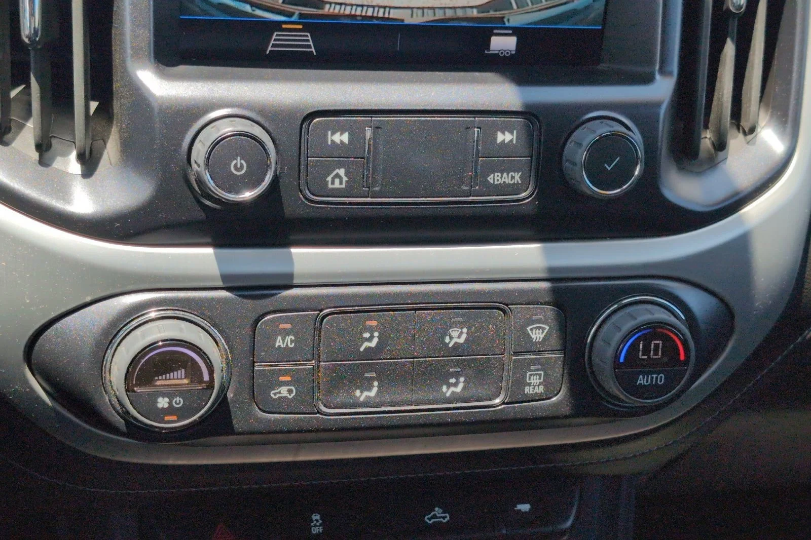 Used 2022 Satin Steel Metallic GMC Elevation image 20