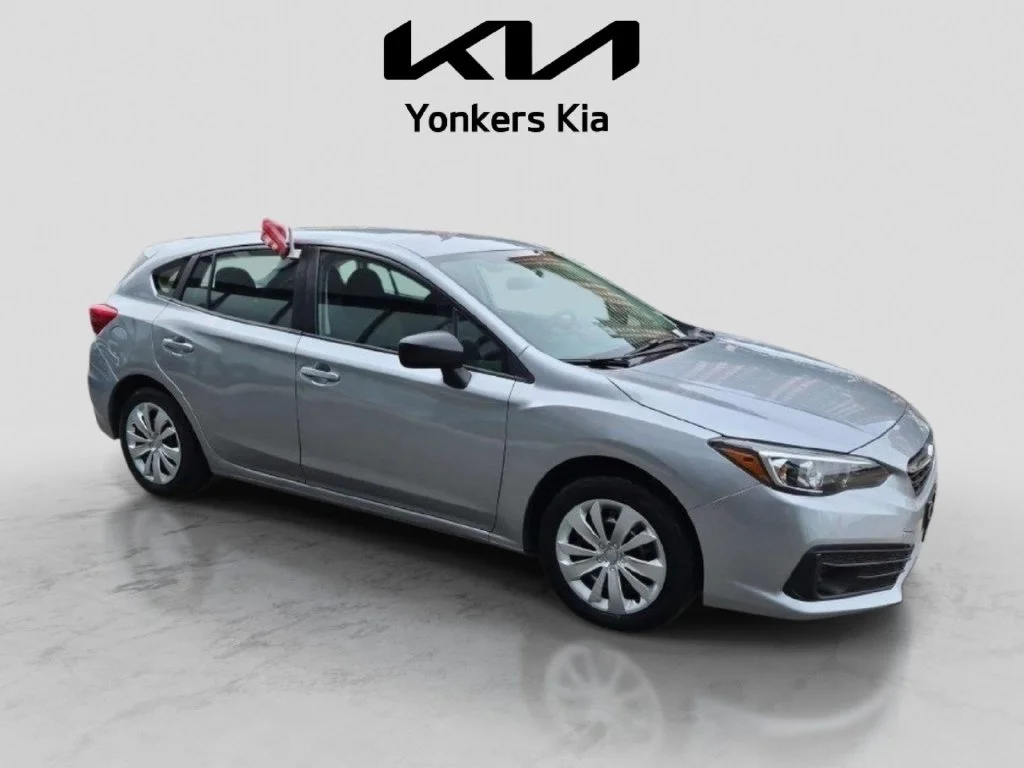Used 2020 Silver Subaru Base image 4