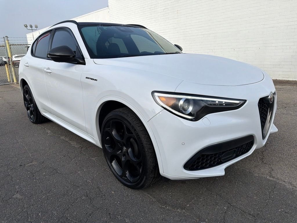 2023 Alfa Romeo Stelvio Estrema - Photo 8