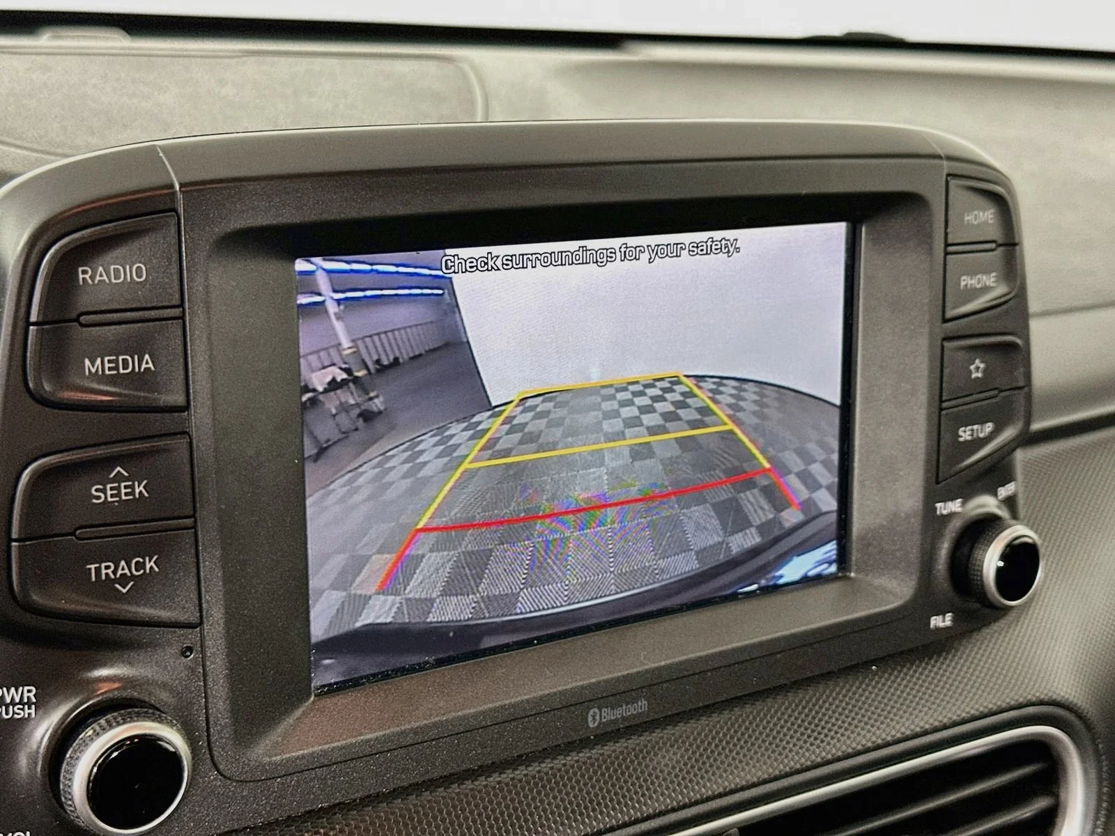 Used 2019 Black Hyundai SE image 14