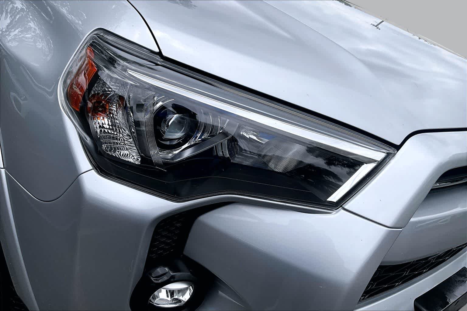 Used 2024 Classic Silver Metallic Toyota SR5 image 27
