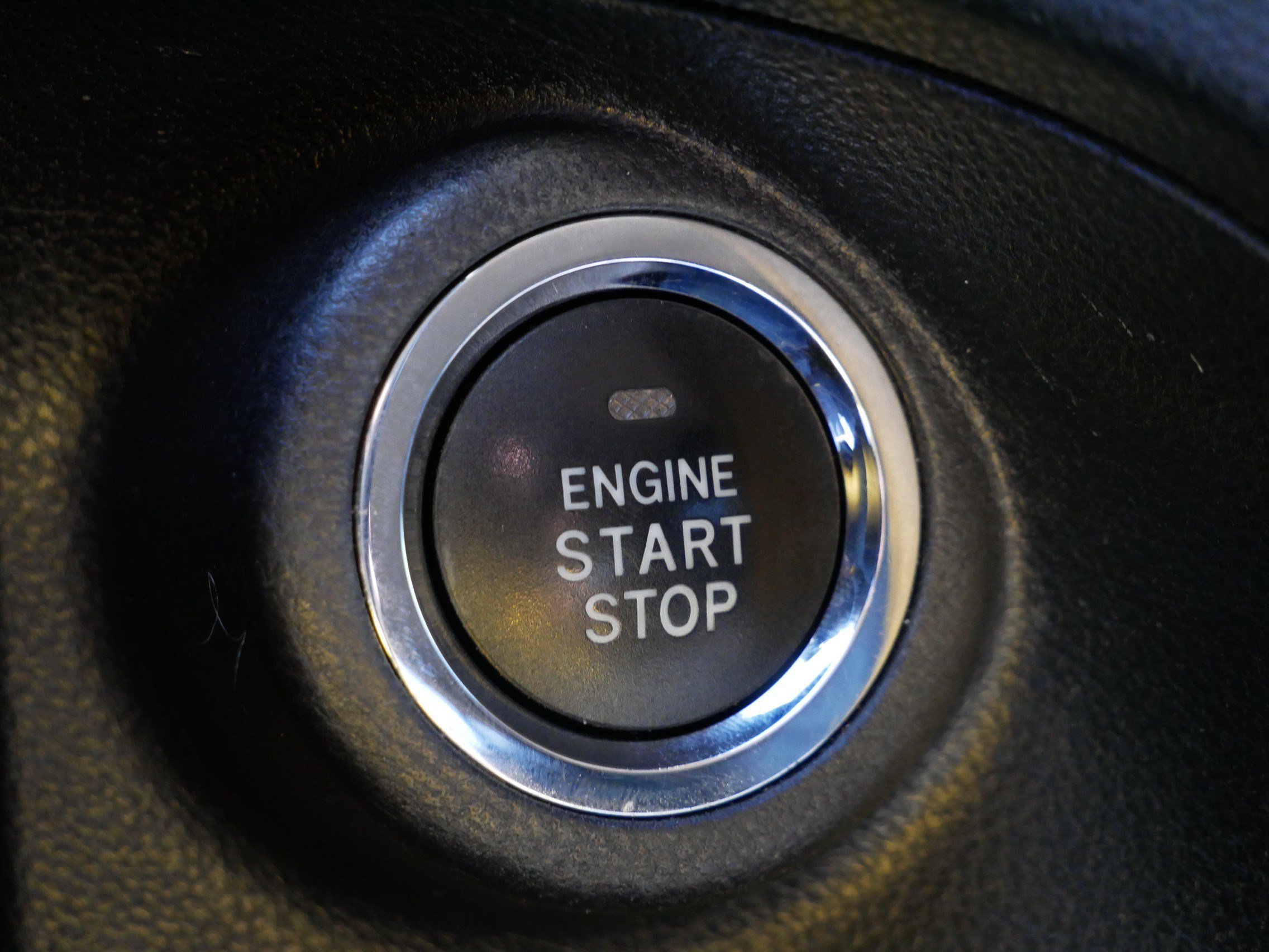 Used 2020 Magnetite Gray Metallic Subaru Premium image 31