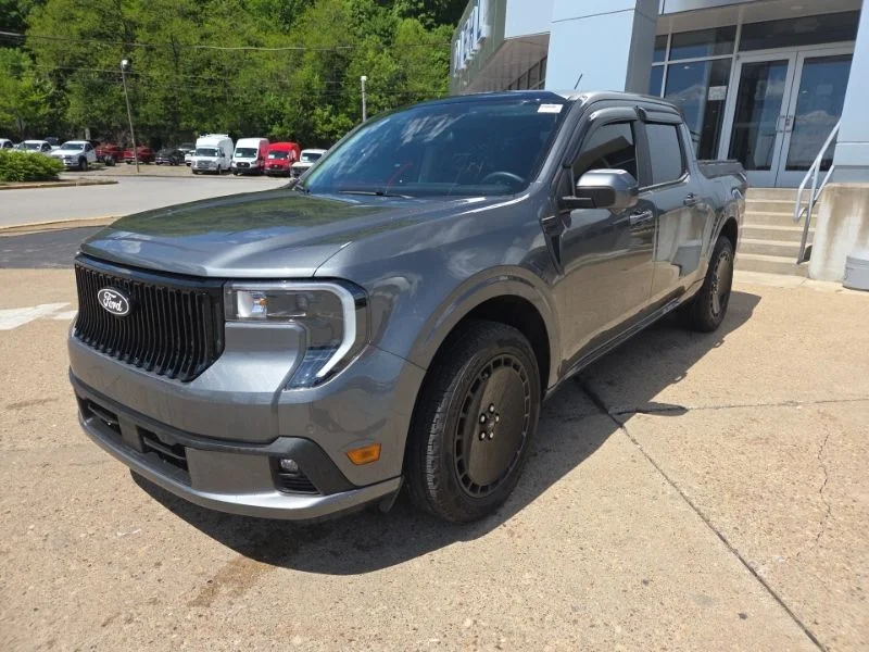 Used 2025 Gray Ford Lobo High image 3