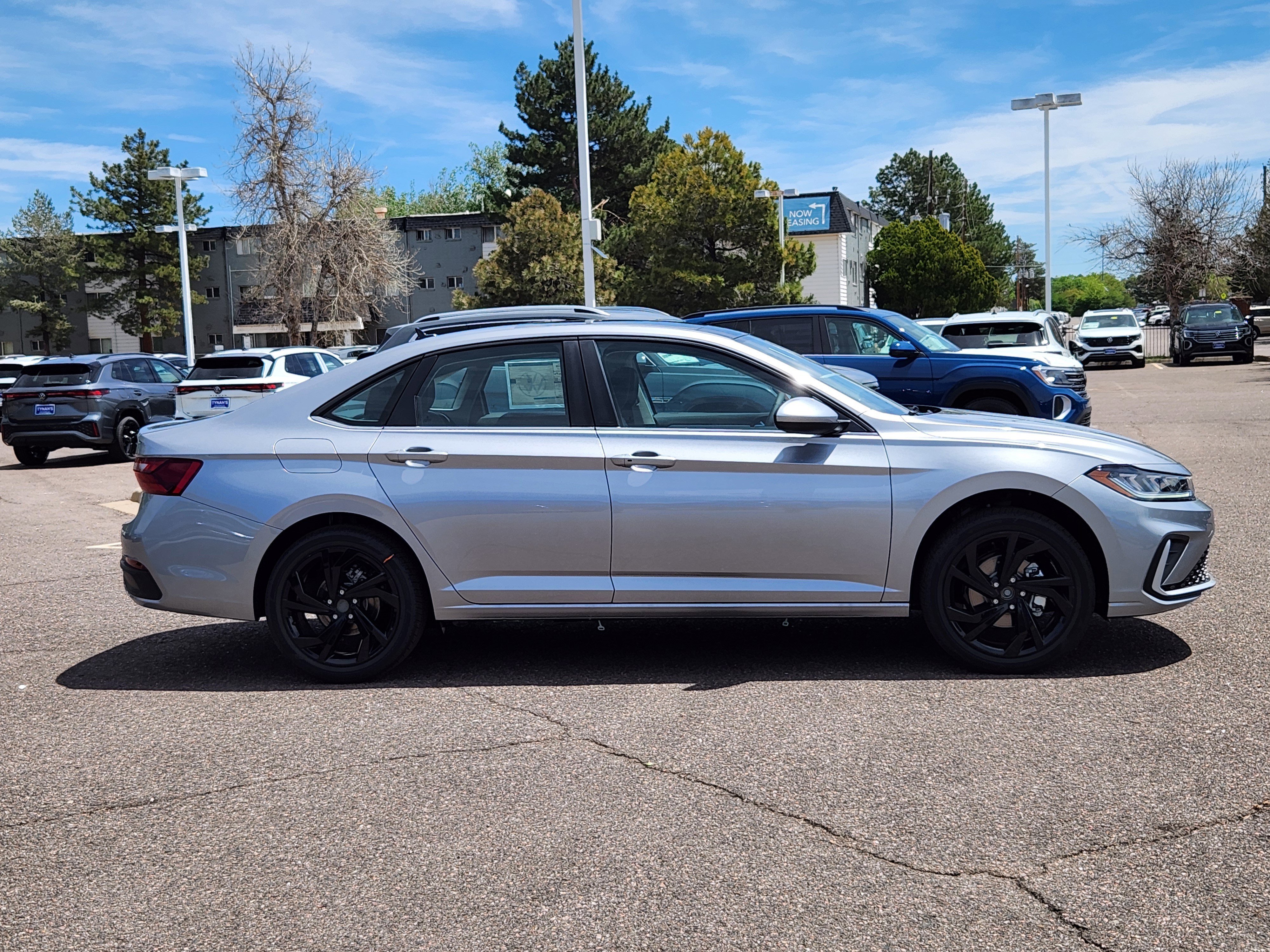 New 2026 Silver Volkswagen 1.5T SE image 4