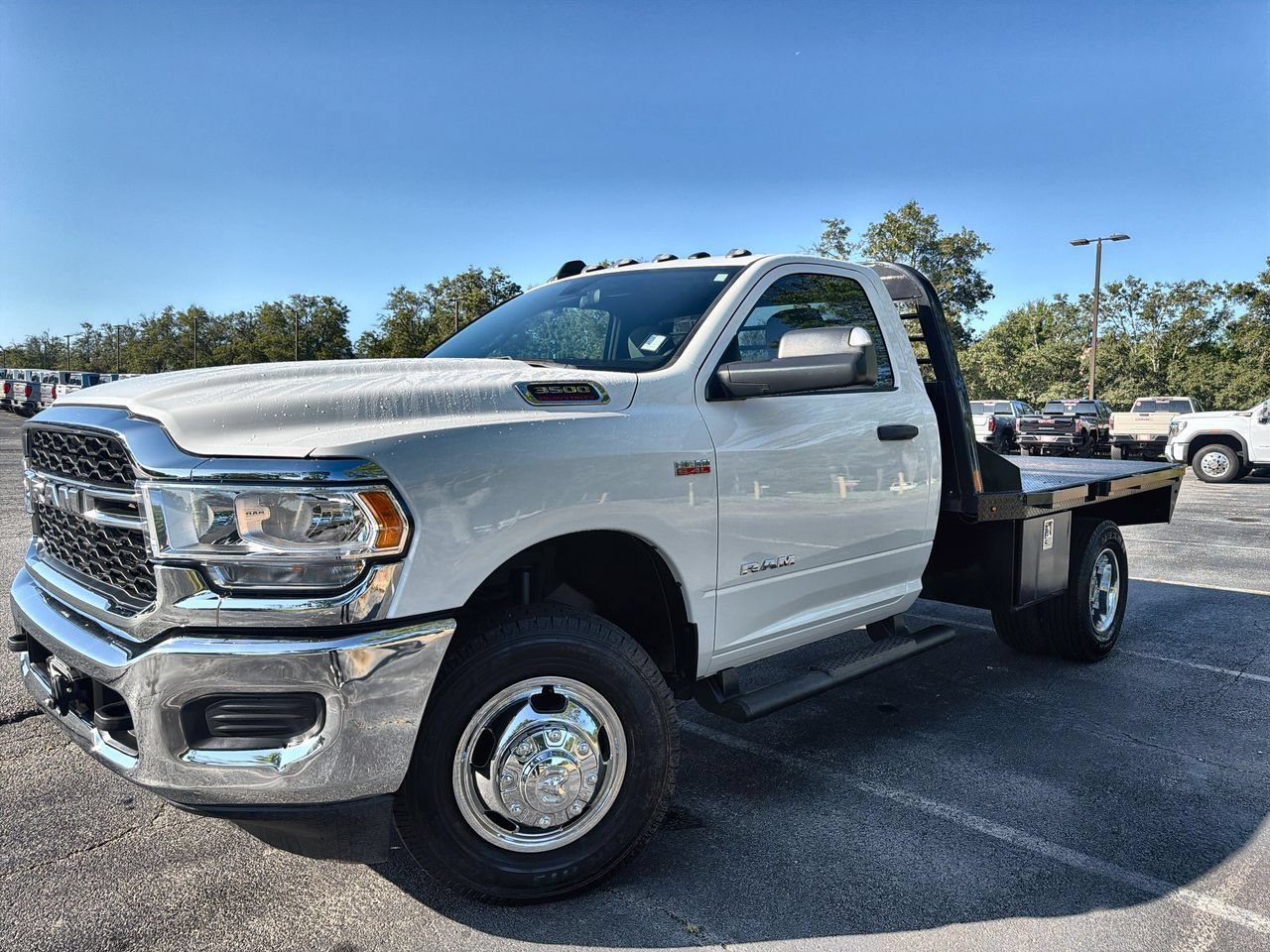 Used 2022  Ram Tradesman image 1