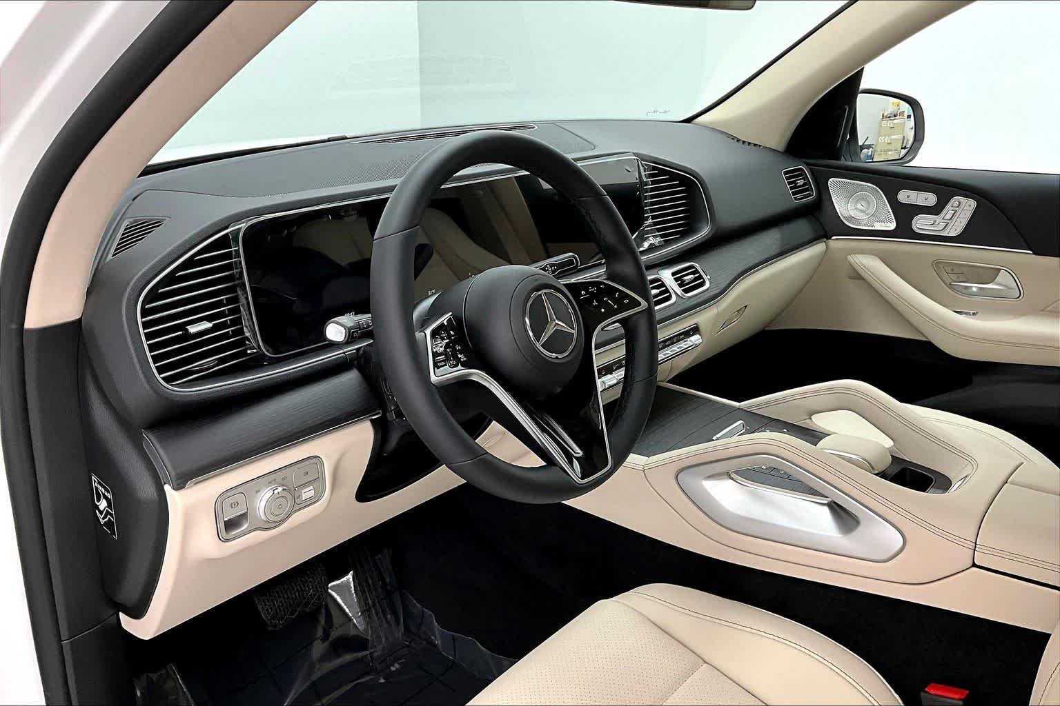 New 2026 Polar White Mercedes-Benz GLE 450 image 2