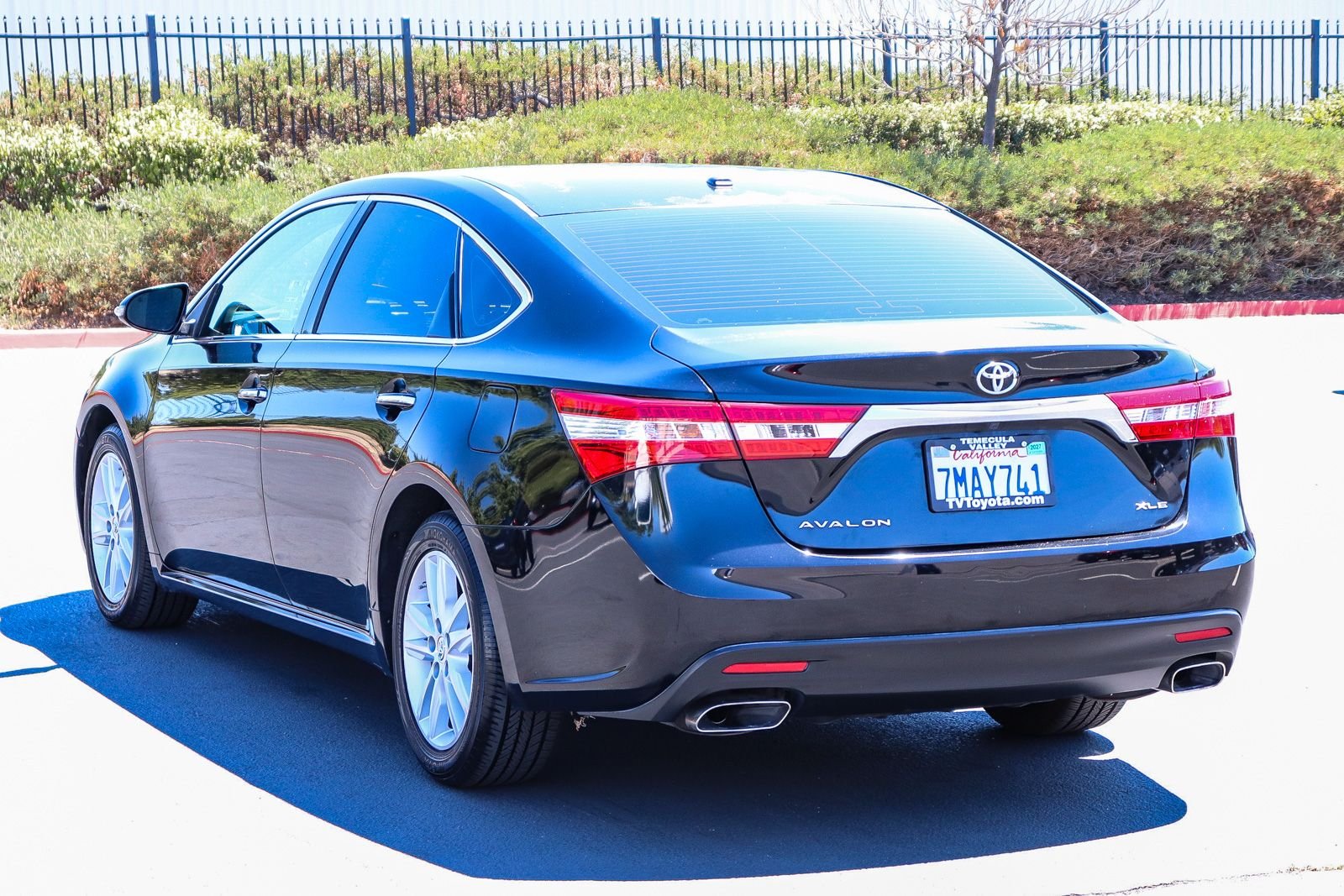 Used 2015 Attitude Black Toyota XLE image 5