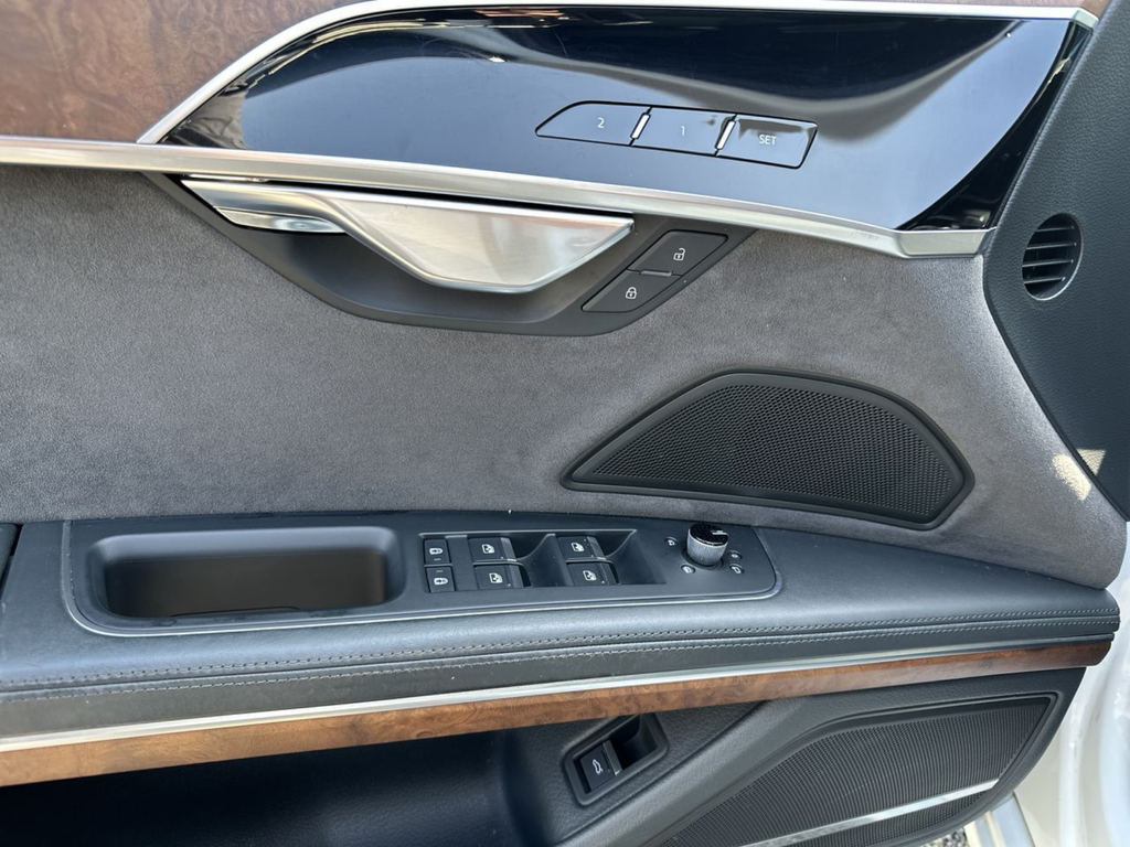 Used 2019 White Audi L 55 image 21