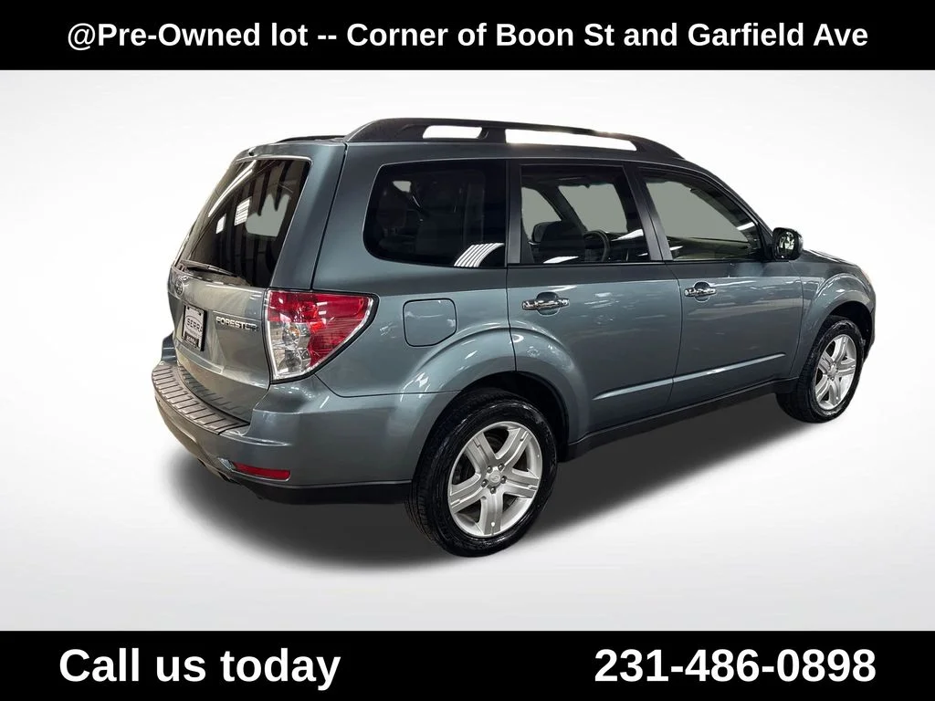 Used 2009  Subaru 2.5X image 5