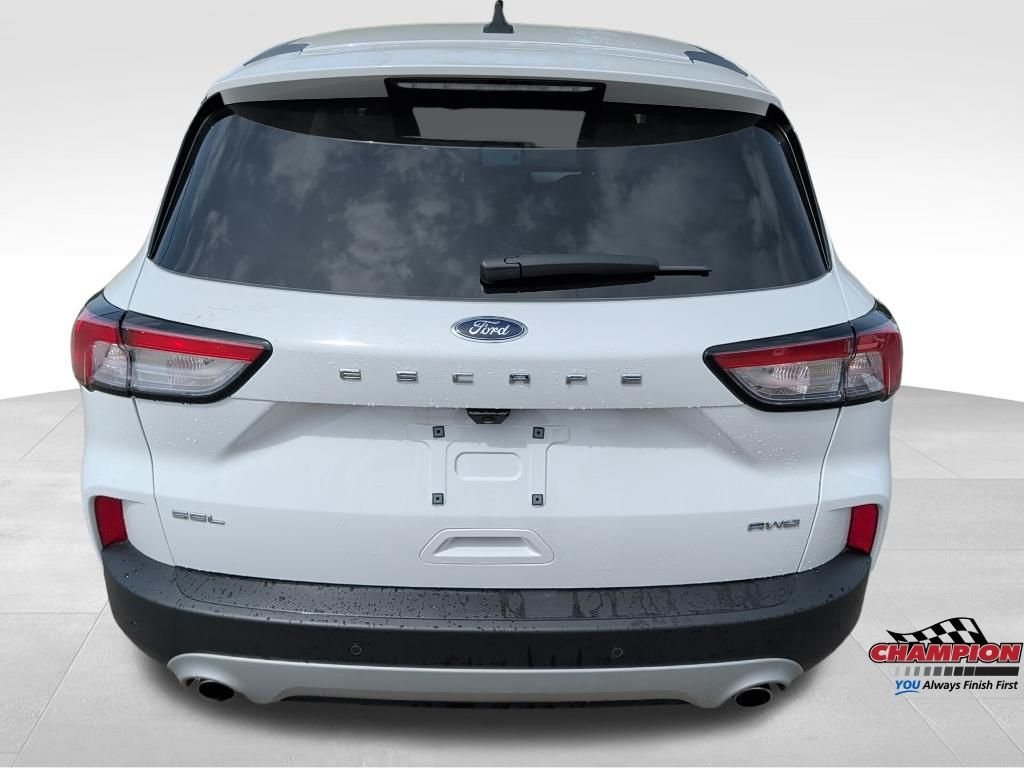 Used 2022 White Ford SEL image 10