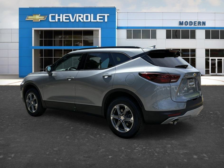 Used 2024 Sterling Gray Metallic Chevrolet LT image 4