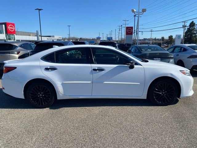 Used 2015 White Lexus 350 Crafted Line image 29