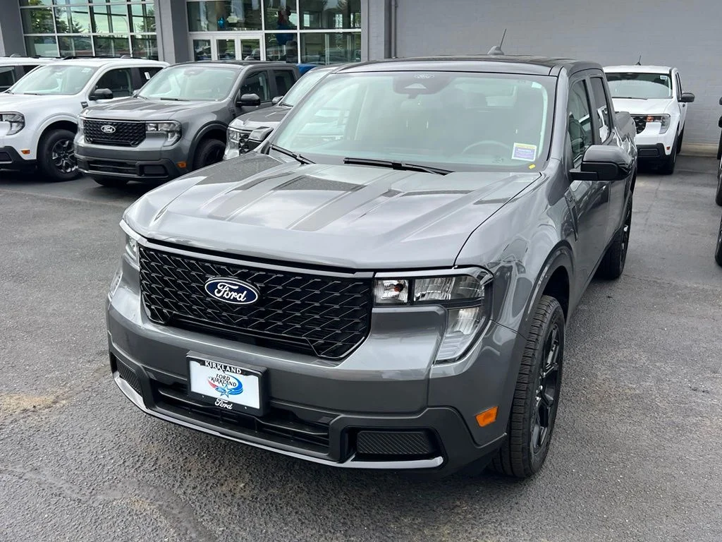 New 2026 Carbonized Gray Metallic Ford XLT image 4