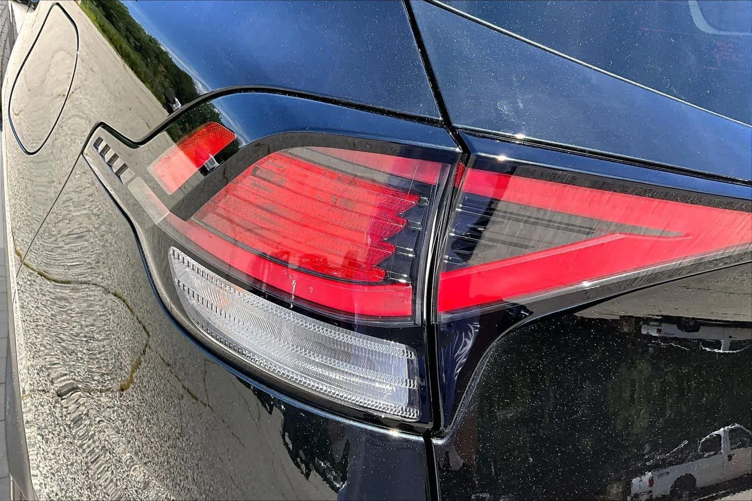 Used 2023 Fusion Black Kia EX image 28