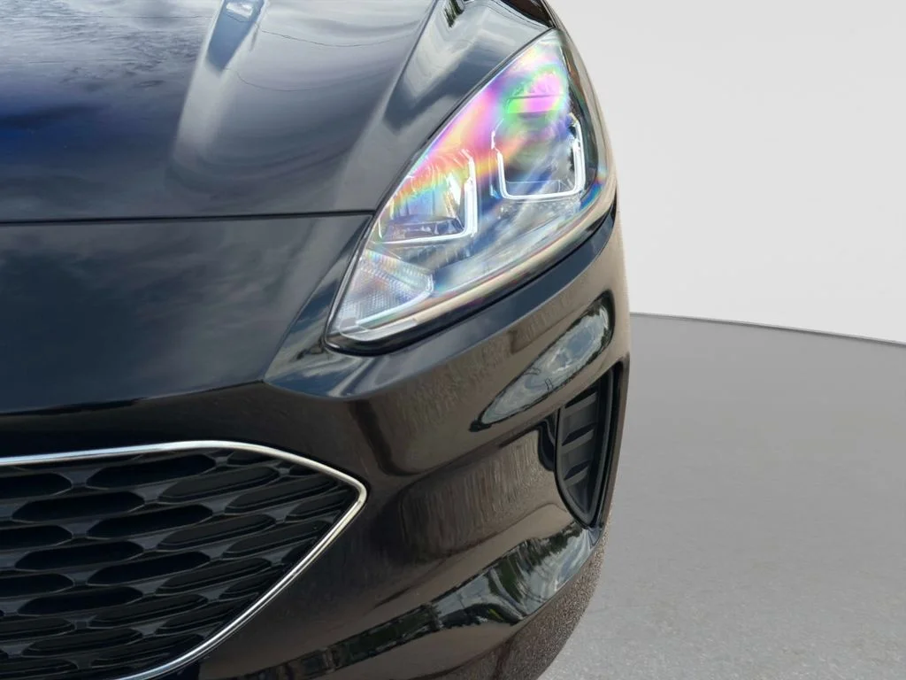 Used 2022 Agate Black Metallic Ford SE image 11