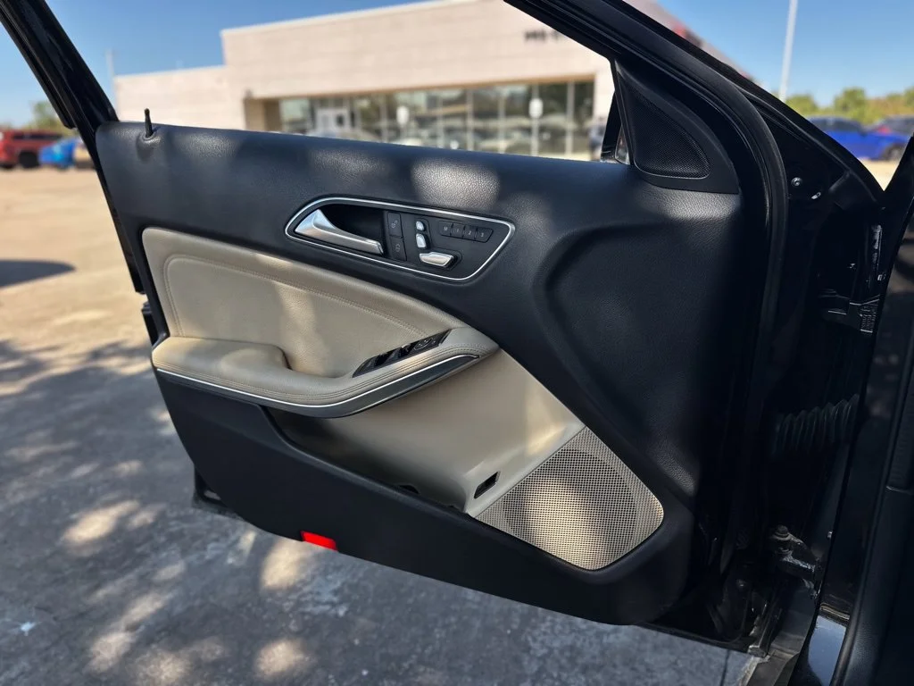 Used 2019  Mercedes-Benz GLA 250 image 17