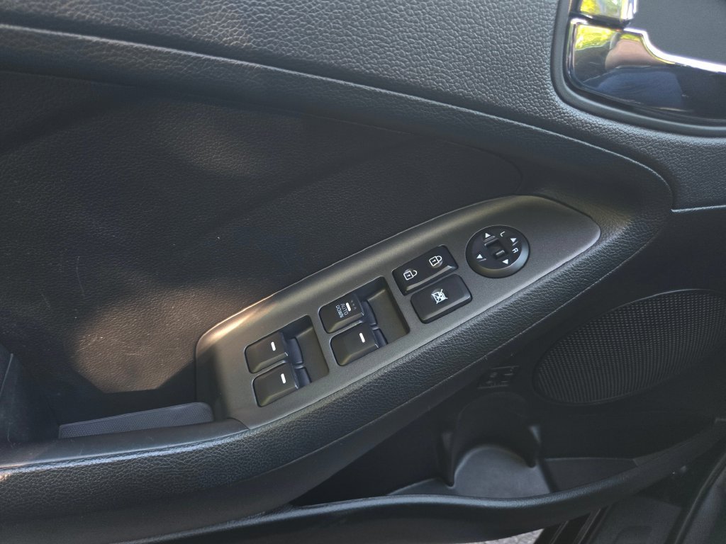 Used 2016 Aurora Black Kia LX image 23