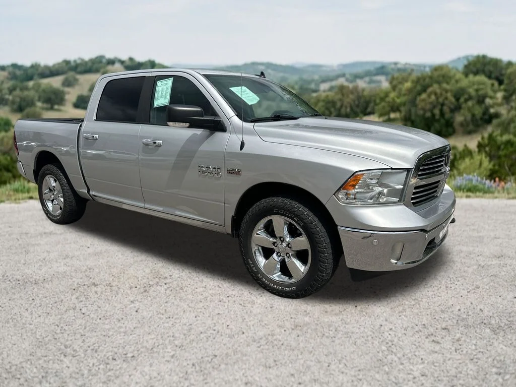 2016 RAM 1500 Big Horn 4x4 Crew Cab 5'7's photo