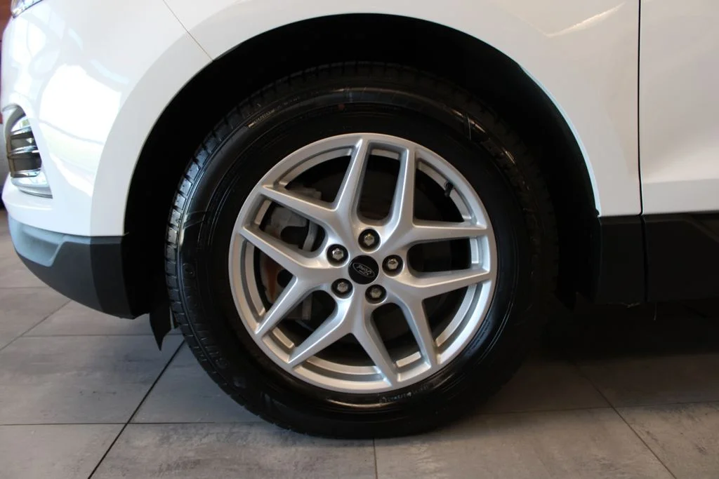 2024 Ford Edge SEL - Photo 10