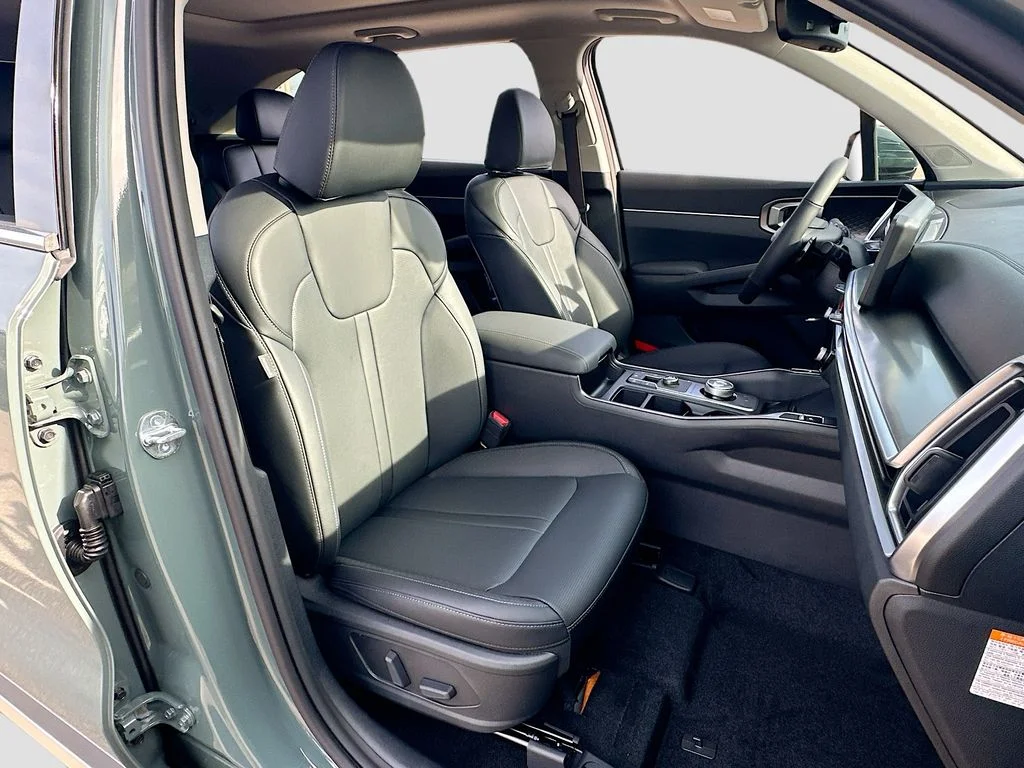 New 2026 Cityscape Green Kia EX image 30